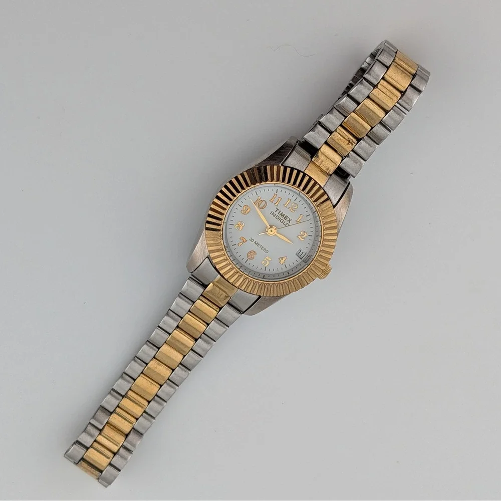 Timex Indiglo Two Tone Fluted Bezel White Dial‎ Date Quartz Watch WR
